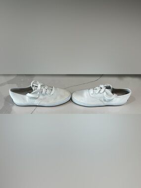 Keds Original Champion Girls Shoes Size 13 White JF-3210M